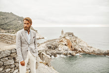 Load image into Gallery viewer, Slim fit blazer in black/white pattern