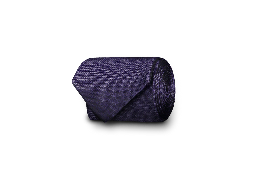 Silk tie in purple